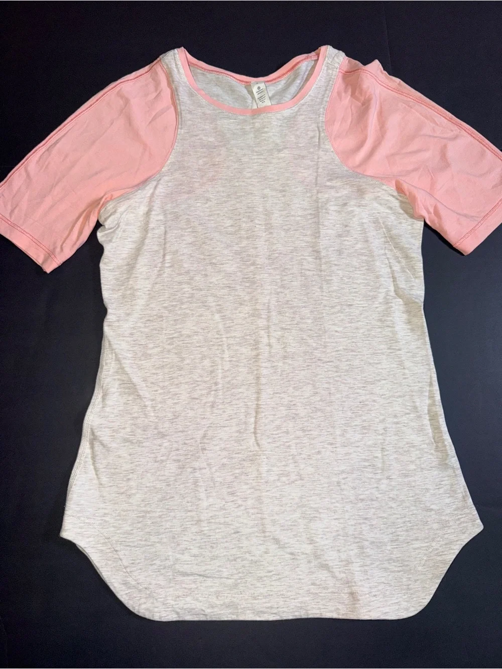 Lululemon Women's Pink Sleeve Heather Gray Tee Size 2